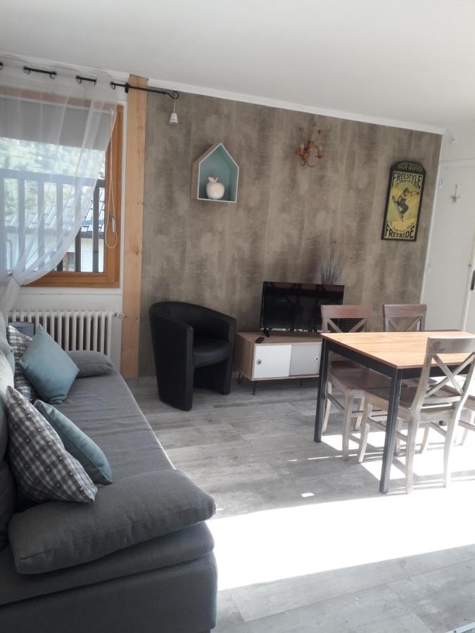 Enclos Savoyard Appartement Meuble 1Chambre 1 Canape Lits 3Personnes Grand-Aigueblanche Экстерьер фото
